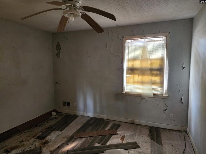 Property Photo:  1812 Saint Louis  SC 29204 