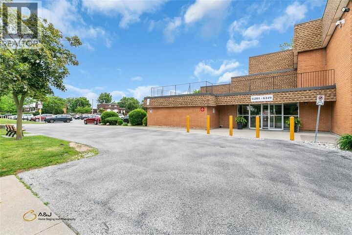Property Photo: 6311 Thornberry Crescent 300 ON N8T 3A5