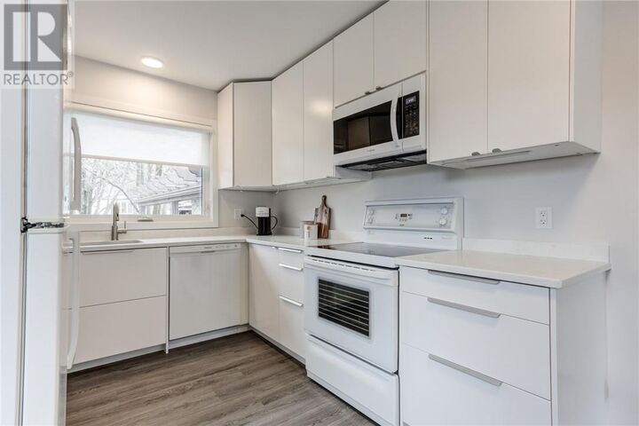 Property Photo:  1246 Southview Drive Unit# Upper  ON P3E 2L6 