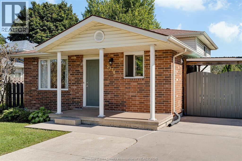 Property Photo: 3378 Candlewood Crescent ON N8W 5M5