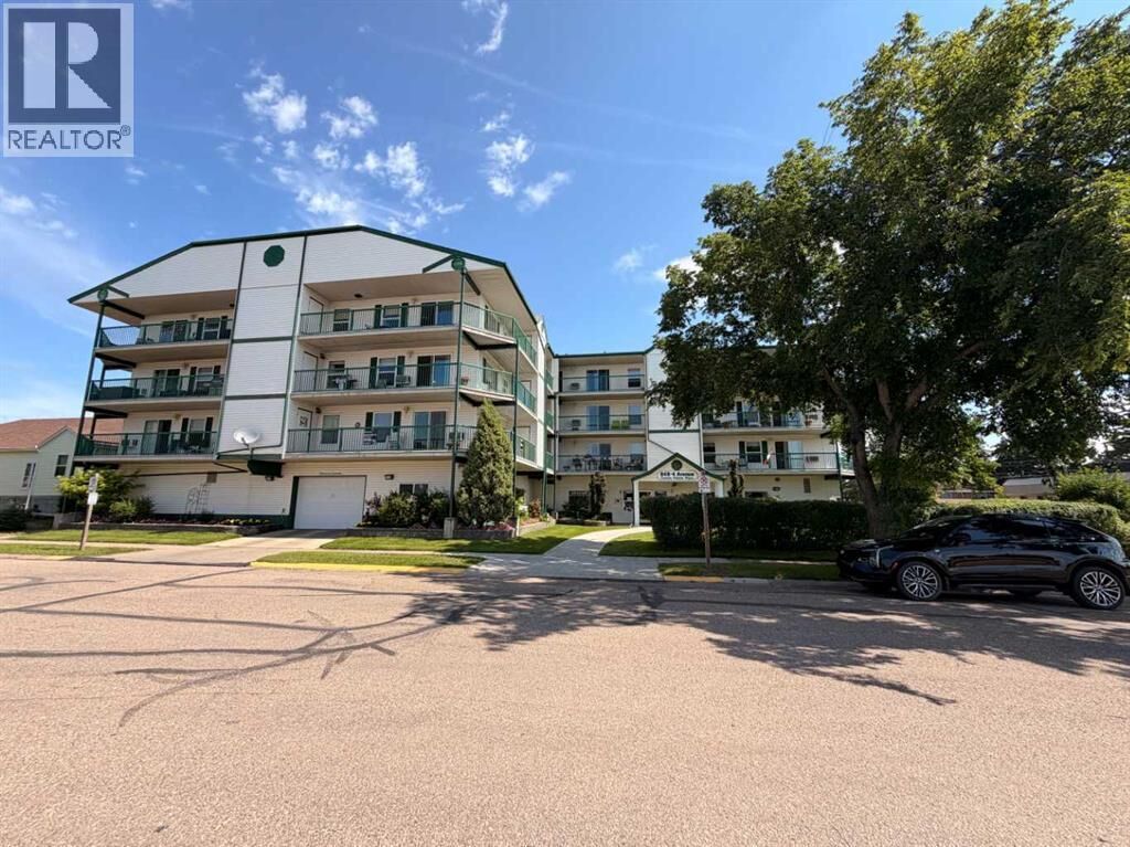 Property Photo: 848 4 Avenue AB T9W 1V6