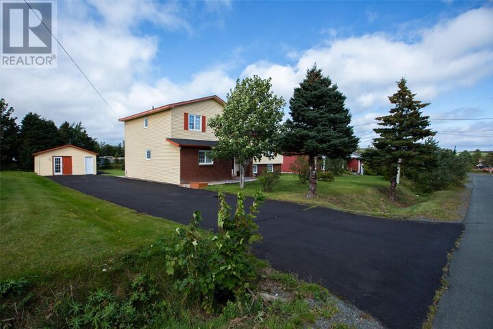 Property Photo:  40 Bartons Road  NL A1S 1K5 