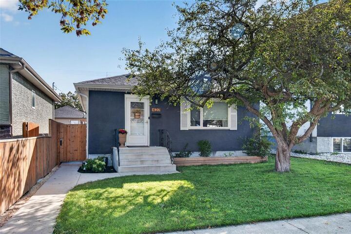 Property Photo: 427 Albany Street MB R3J 2B4