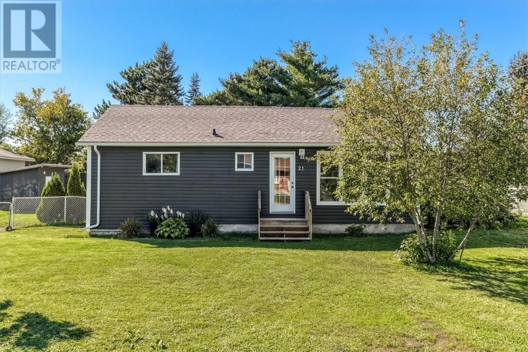 Property Photo:  21 Roberta Avenue  ON P0M 1R0 