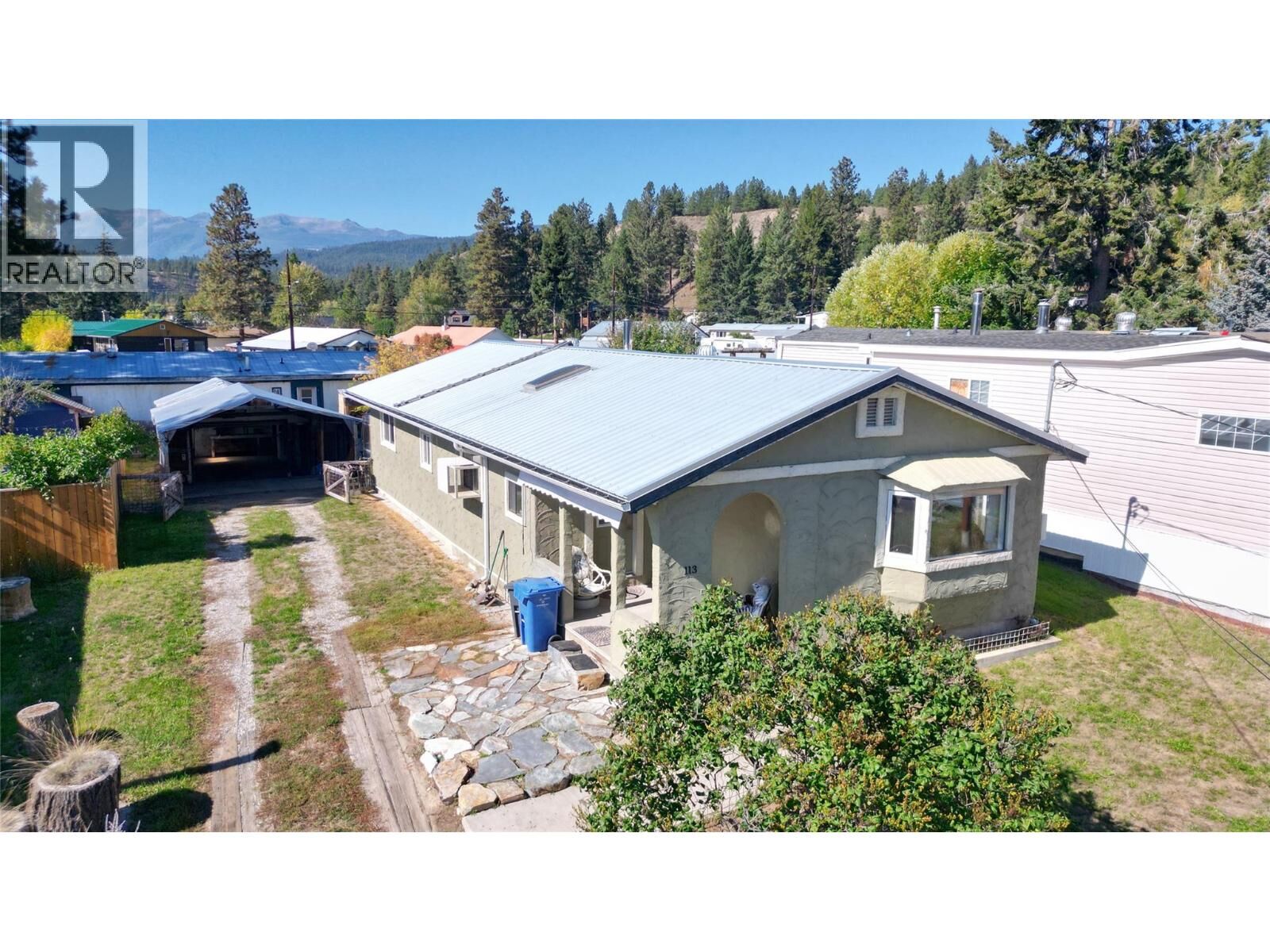 Property Photo:  113 311 Avenue  BC V1A 3J6 