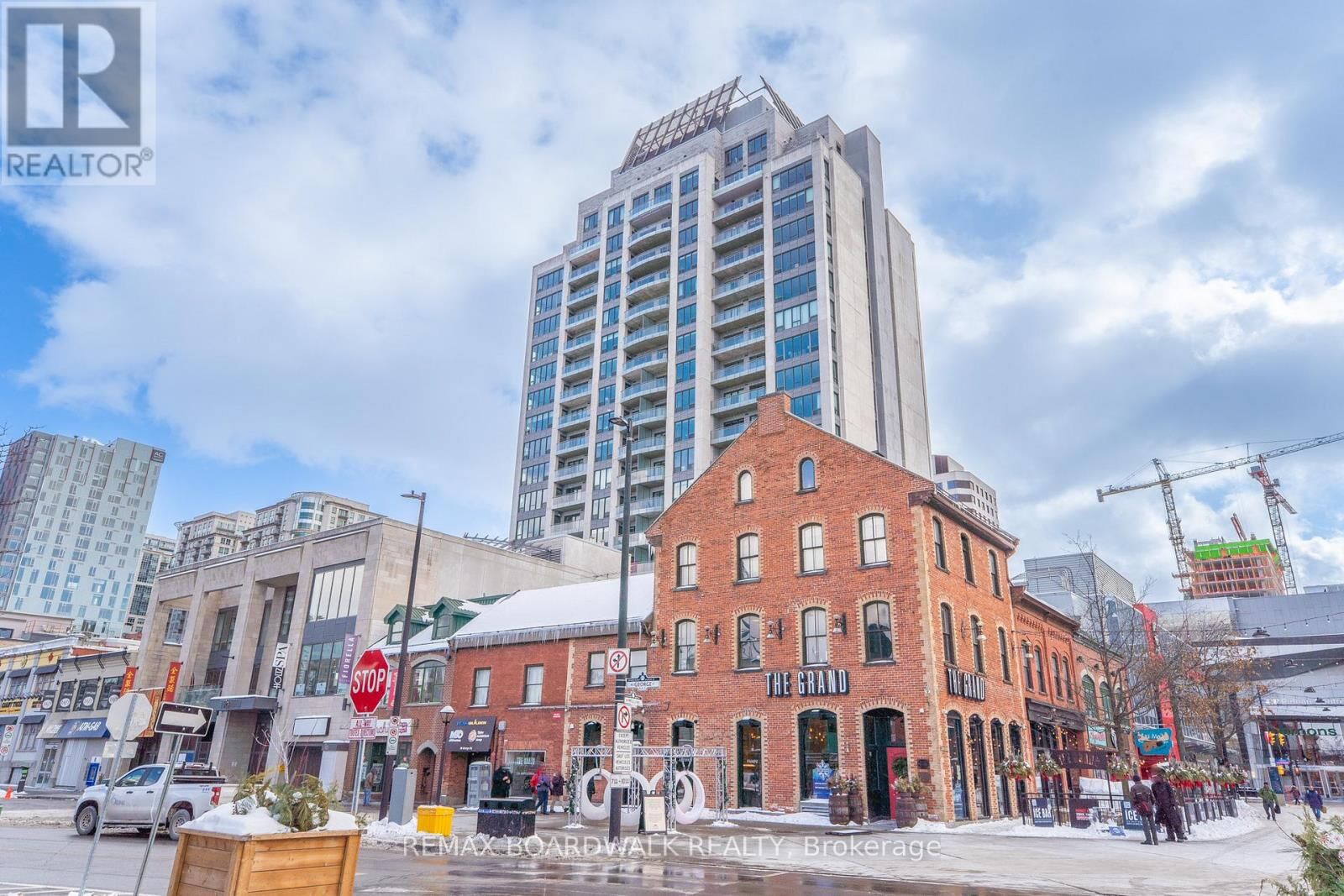 Property Photo: 90 George Street 401 ON K1N 0A8