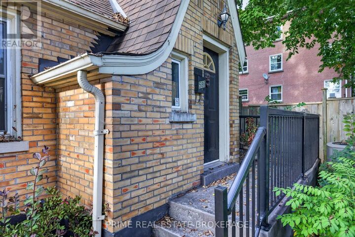Property Photo: 586 Cheapside Street ON N5Y 3X8