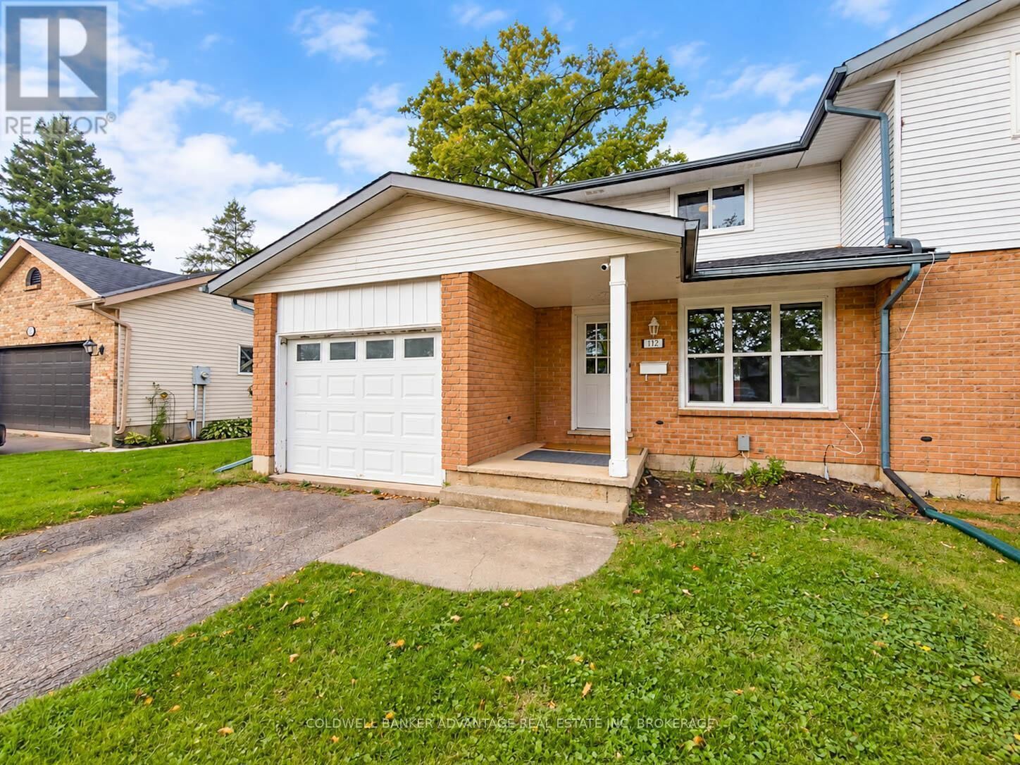Photo de la propriété:  112 Northgate Drive  ON L3C 5Y5 