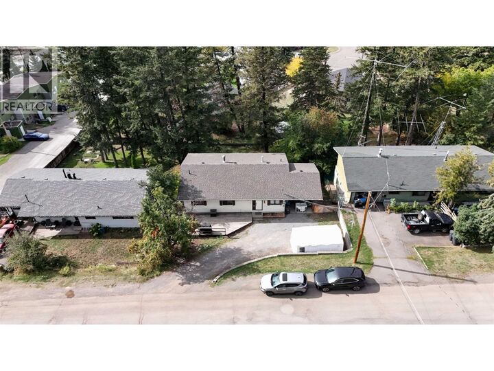 Property Photo:  527 Centennial Drive  BC V2G 4E5 