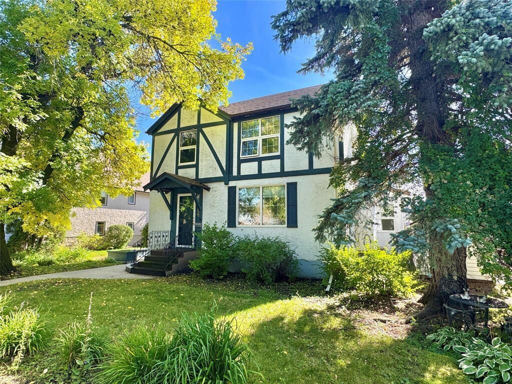 Property Photo:  186 Vivian Street  MB R0J 1H0 