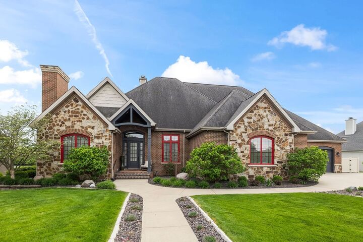 Property Photo: 2550 Lake Reunion Parkway IL 62521