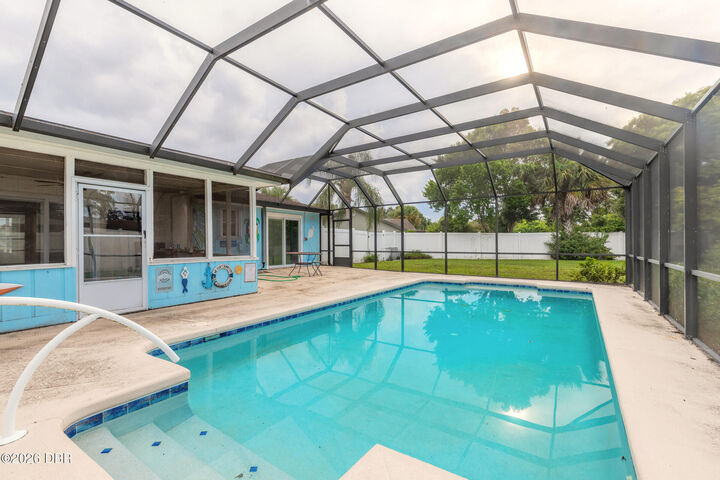 Property Photo: 40 Timber Trail FL 32127