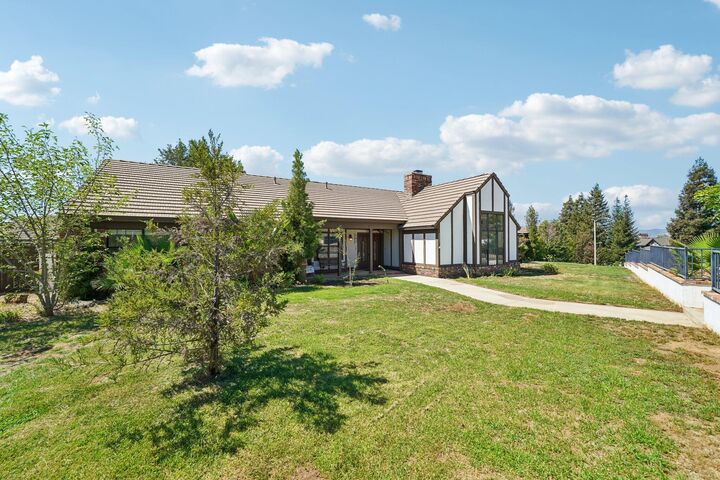 Property Photo: 36261 Serape Drive CA 92399