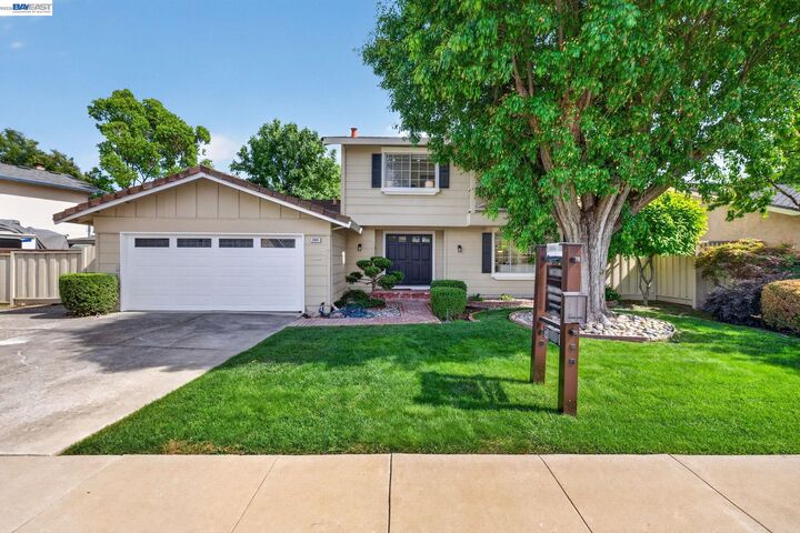 Property Photo:  2865 Longspur Way  CA 94566 