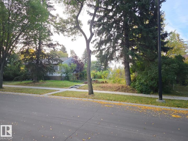 Property Photo:  13567 107A Avenue NW  AB T5M 2A6 