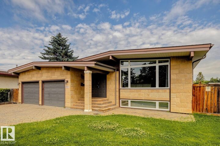 Property Photo:  9312 151 Avenue NW  AB T5E 2P9 