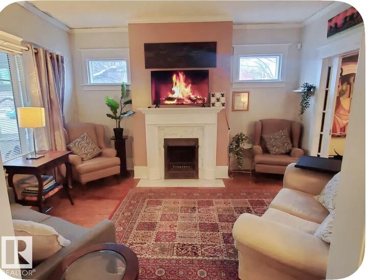Property Photo:  10649 125 Street NW  AB T5N 1T7 