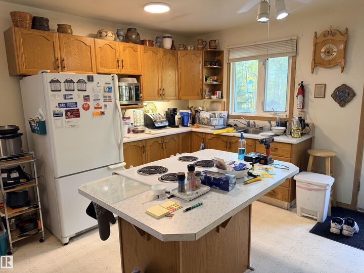 Property Photo: 63001 Rge Rd 412 AB T9M 1P2