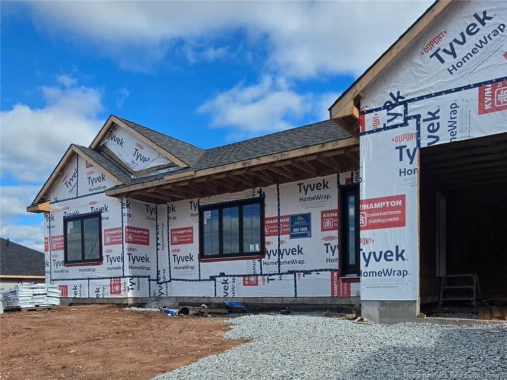 Property Photo:  91 Pioneer Avenue  NB E2G 0B6 