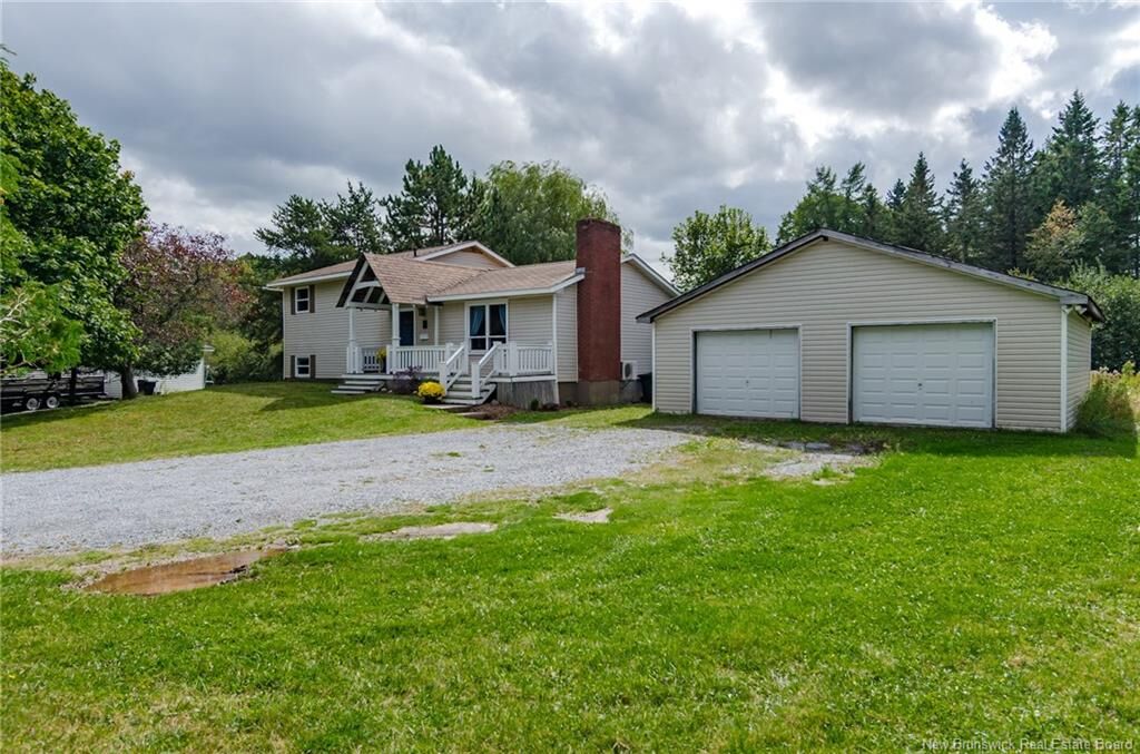 Property Photo:  9 Woodward Crescent  NB E2E 1N5 