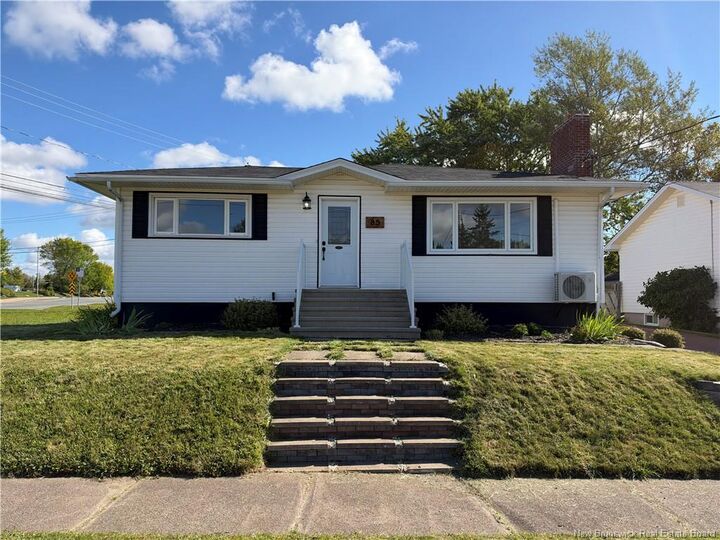 Property Photo:  85 Ninth Street  NB E1E 3E5 
