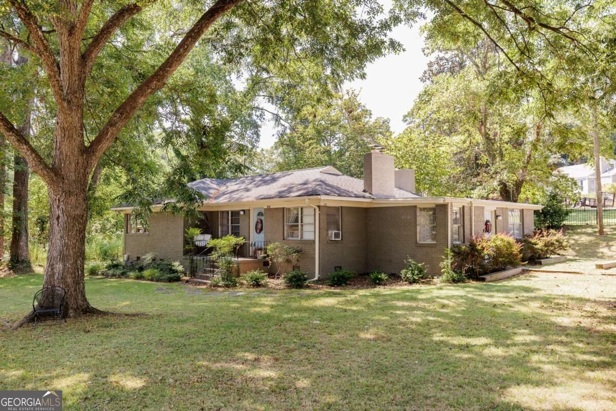 Property Photo:  1620 Milledge Avenue  GA 30605 