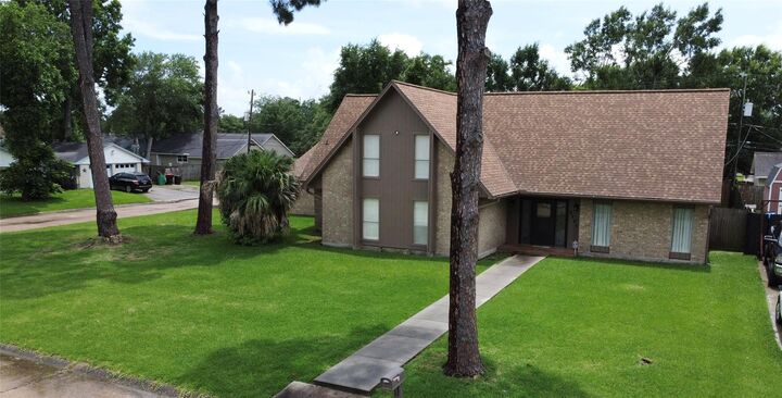 Property Photo: 5101 Arrowhead Drive TX 77521