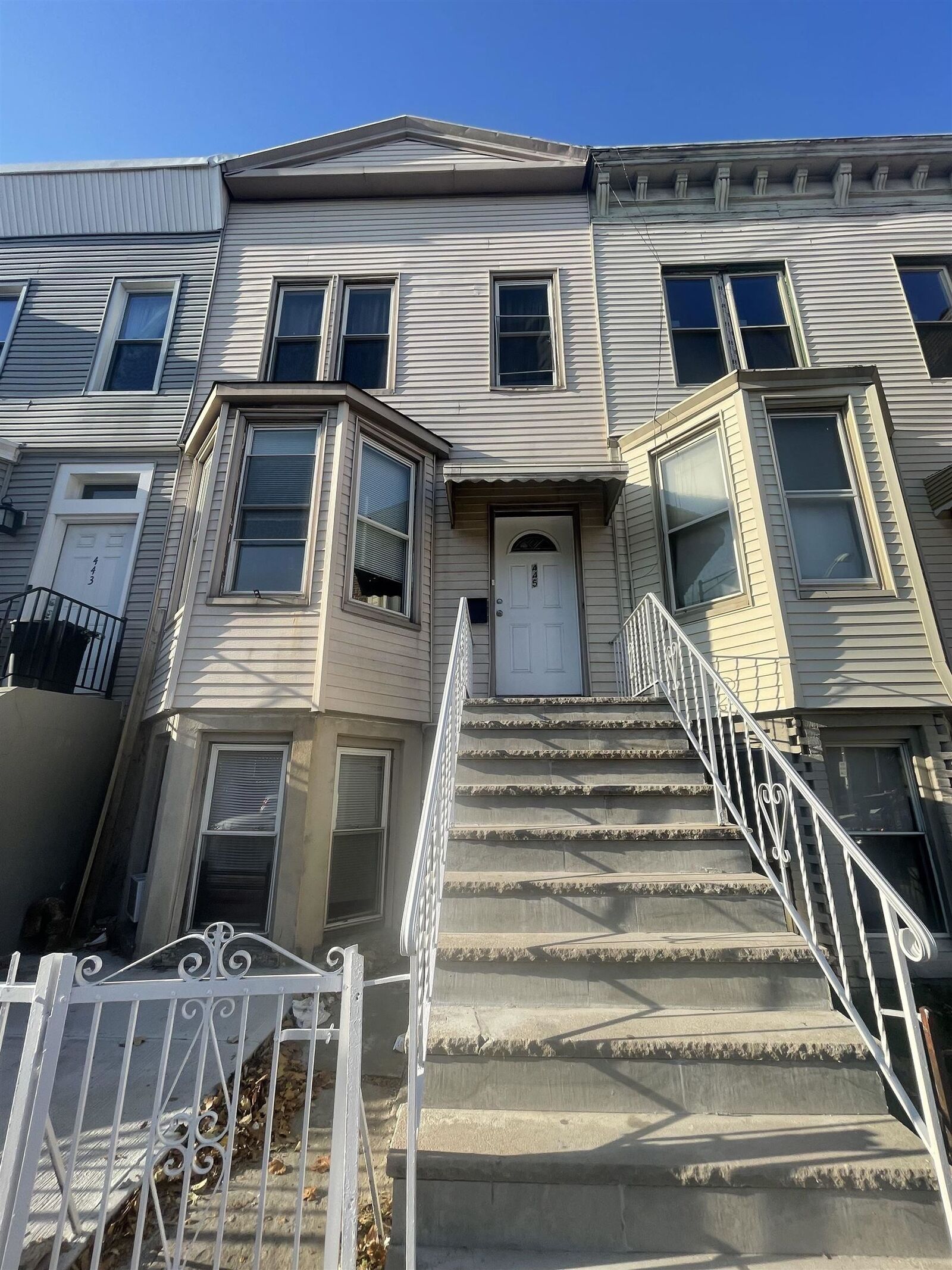 Property Photo: 445 West Side Ave 2 NJ 07304