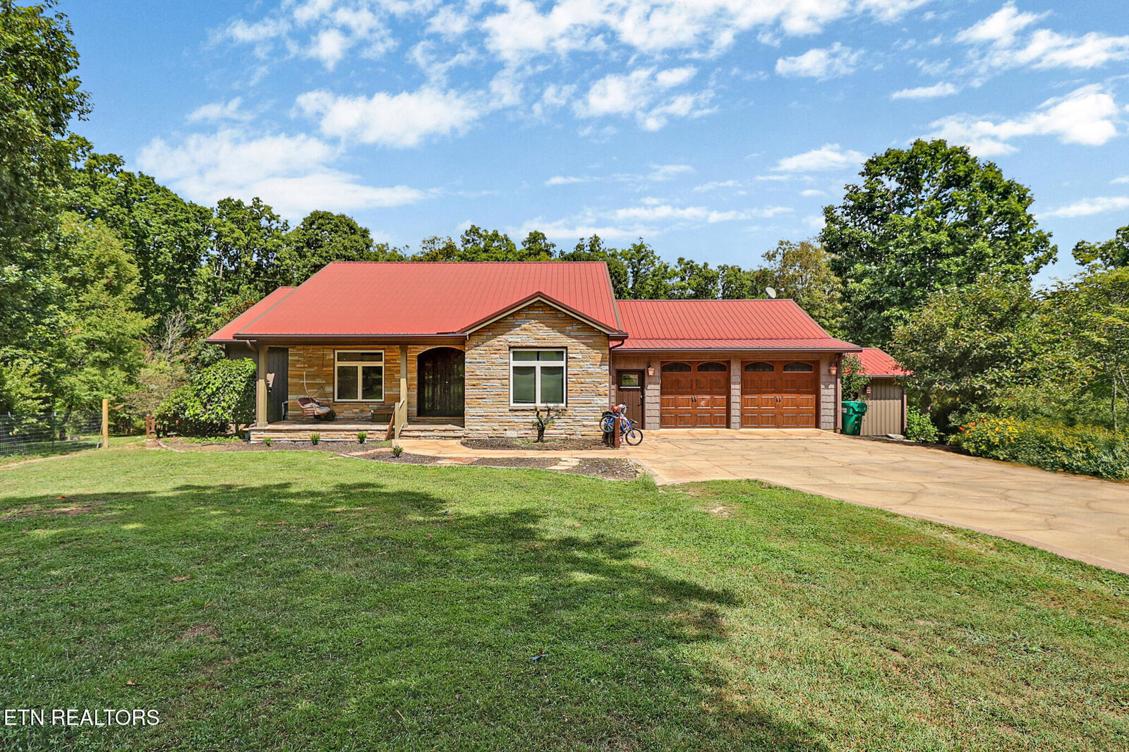 Property Photo: 247 Cline Rd TN 38571