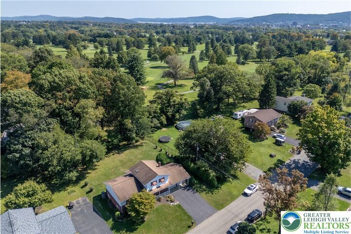 Property Photo: 2530 Rosewood Drive PA 18017