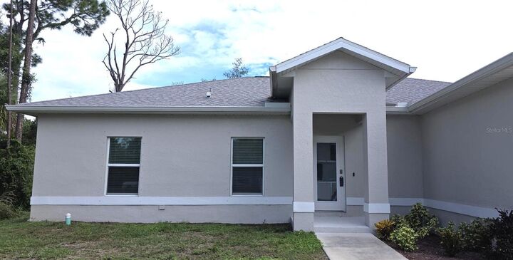 Property Photo: 1888 Franklin Lane FL 34286