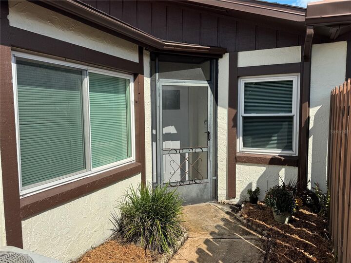 Property Photo: 10023 Brightfield Court FL 32821