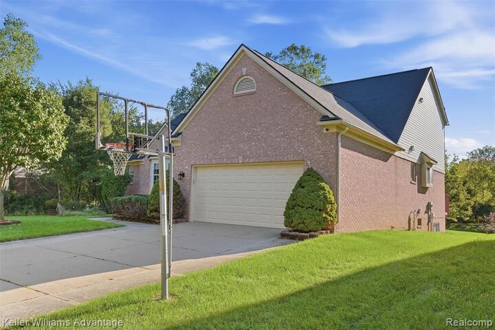 Property Photo:  1625 Emerald Pines Drive  MI 48188 2236 