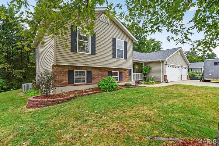 Property Photo: 500 Candlestick Court MO 63383