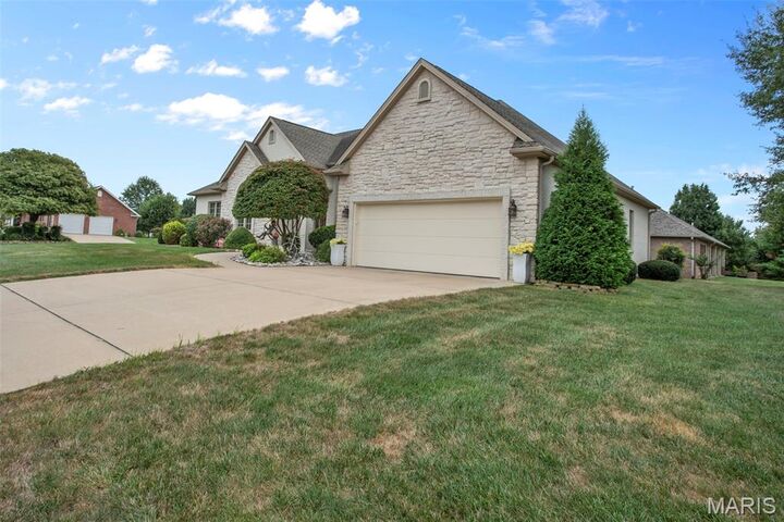 Property Photo:  2313 Derbyshire Lane  MO 63701 