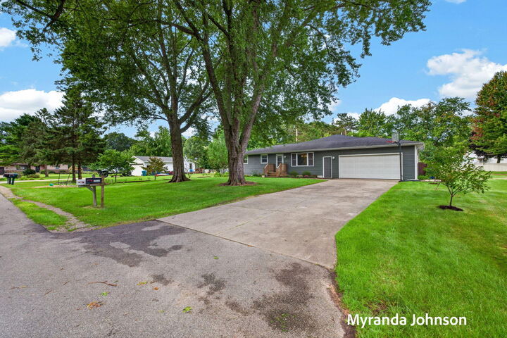 Property Photo: 15005 161st Avenue MI 49417