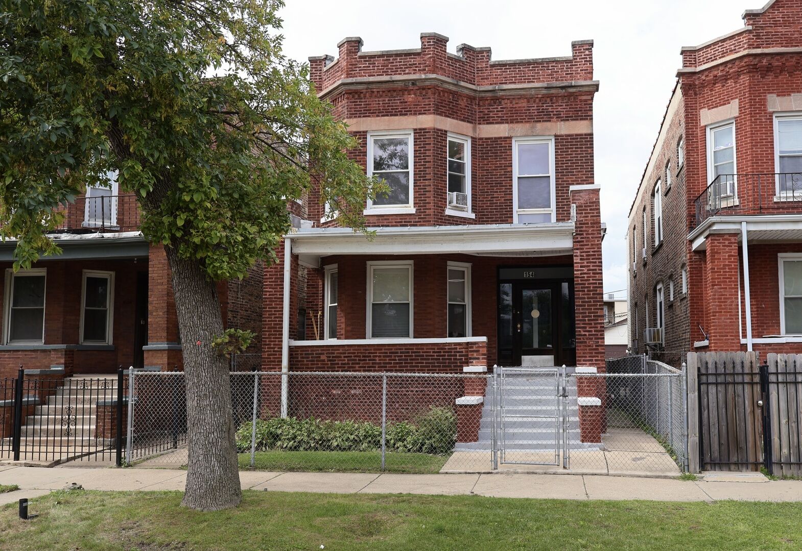 Property Photo:  154 N Lamon Avenue  IL 60644 