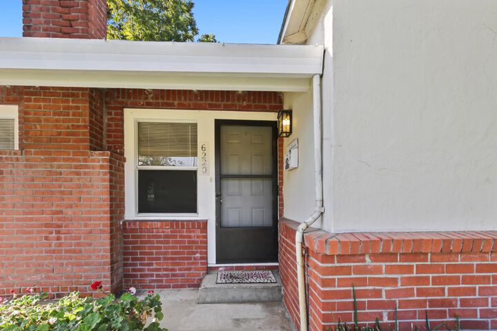 Property Photo:  6220 1st Avenue  CA 95817 