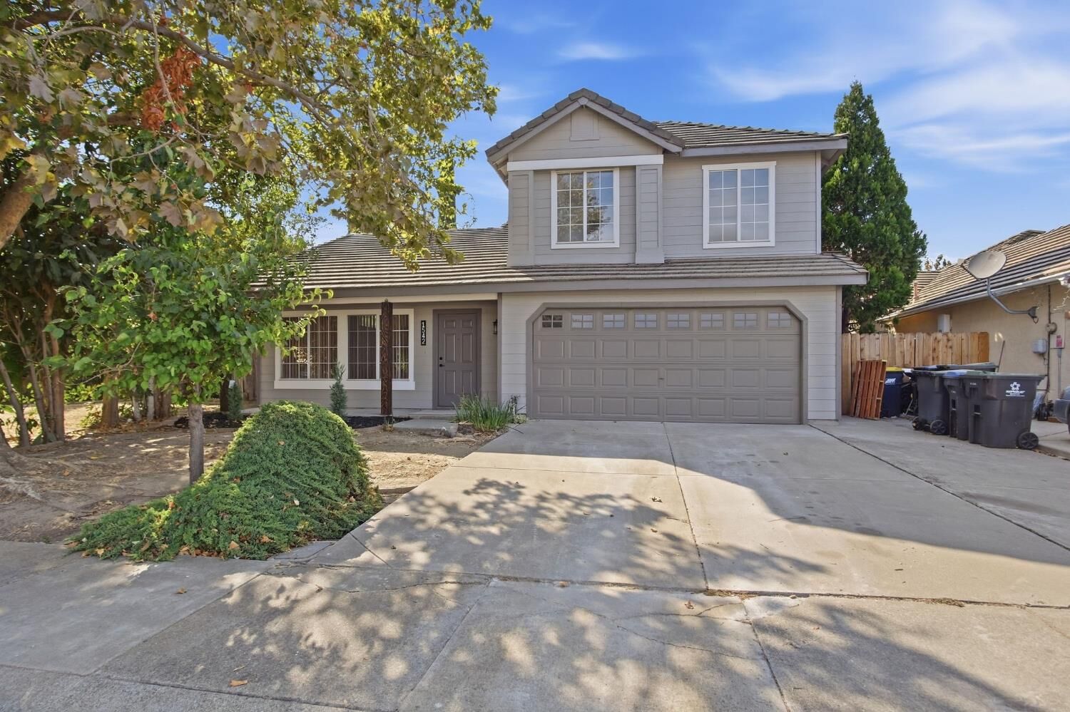 Property Photo:  1542 Laguna Center  CA 95206 
