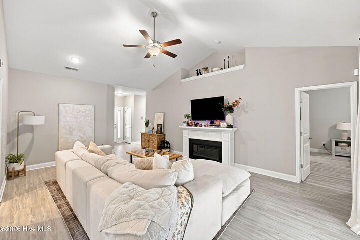 Property Photo: 380 Southbend Court NE NC 28451