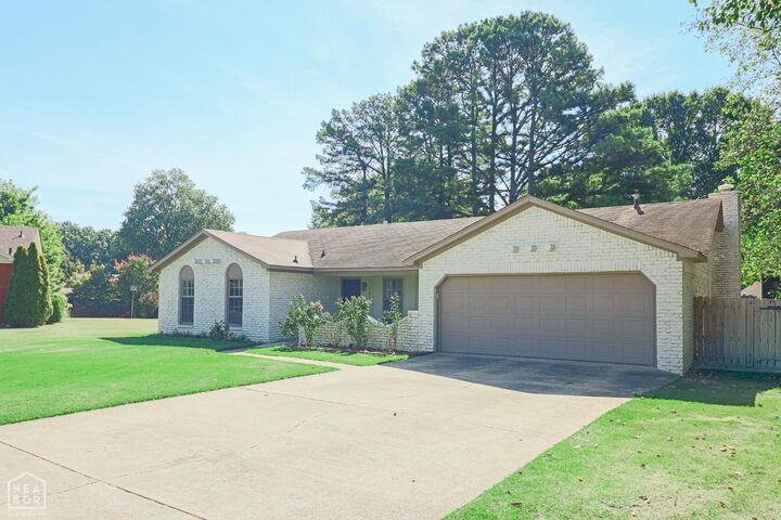 Property Photo: 2812 Glenwood Cove AR 72401