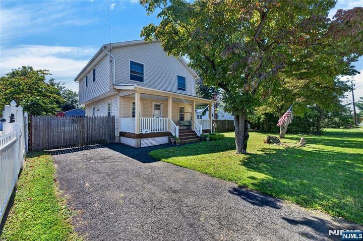 Property Photo:  488 Harris Avenue  NJ 08846 