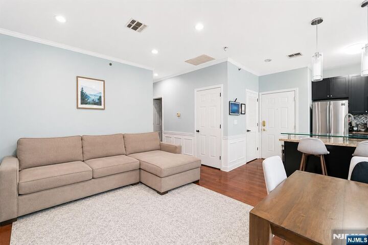 Property Photo:  620 38th Street 104  NJ 07087 