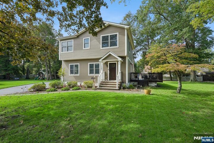 Property Photo:  1062 Evergreen Court  NJ 07646 