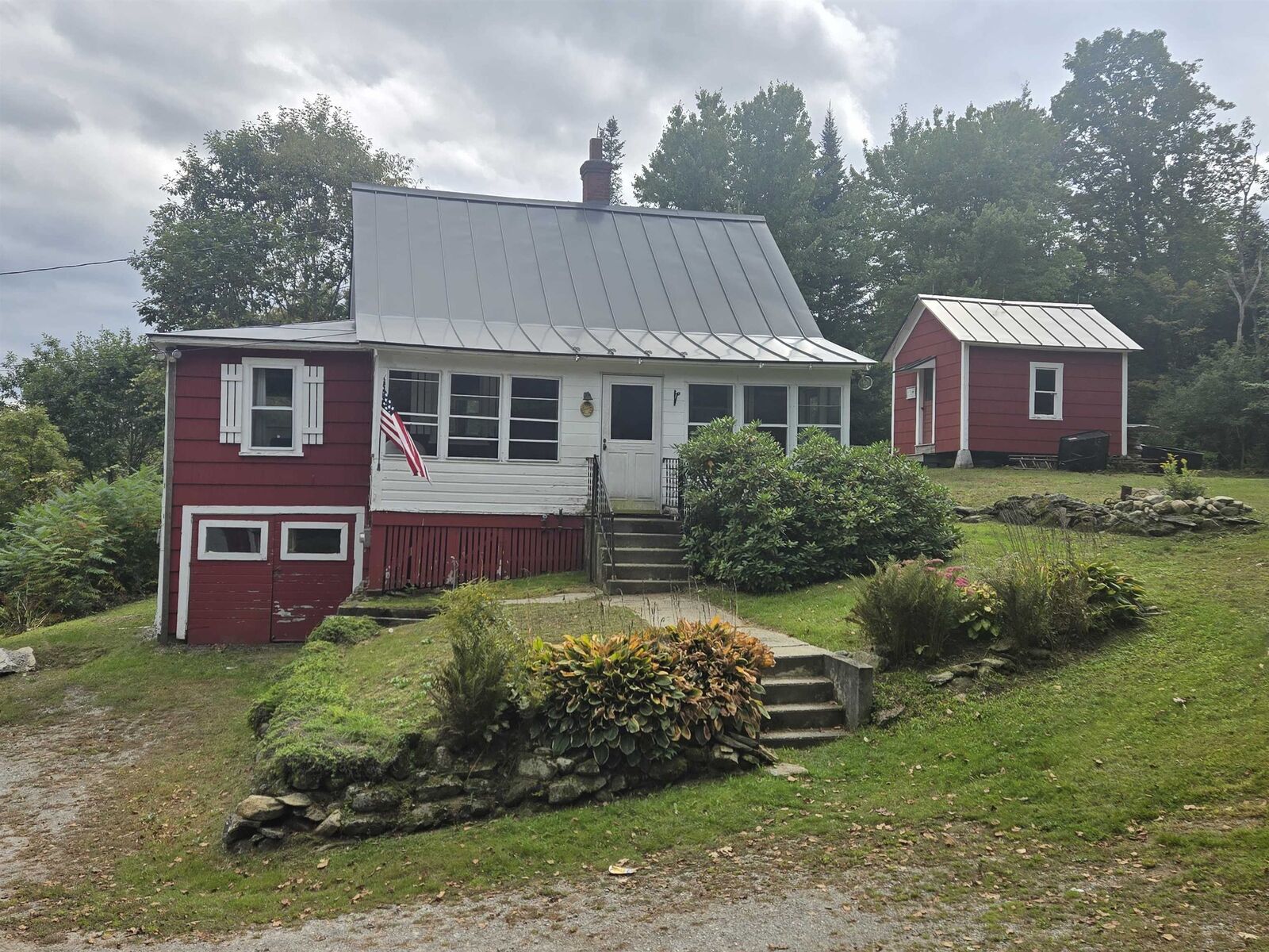 Property Photo:  226 Oak Street  NH 03773 