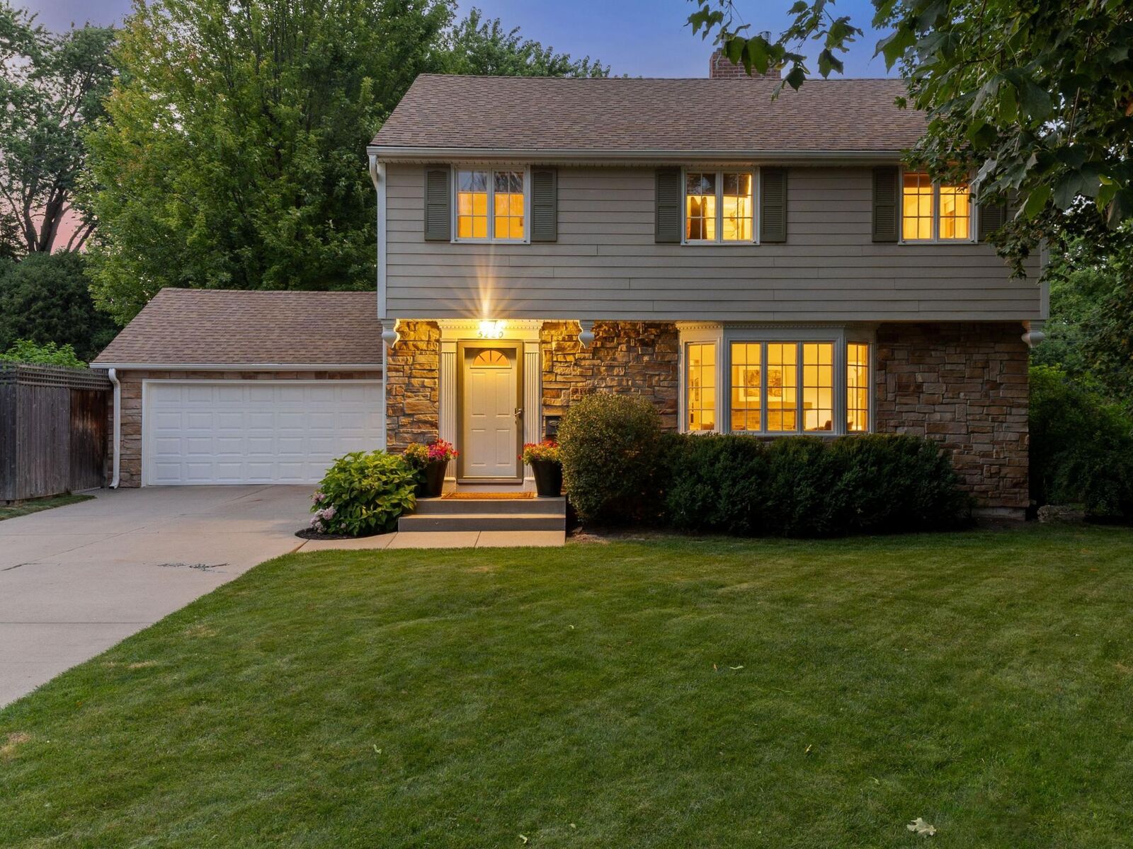 Property Photo:  5220 Maddox Lane  MN 55436 