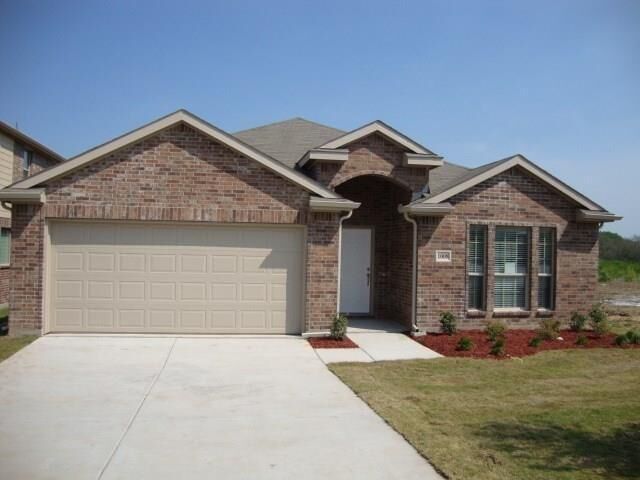Property Photo:  1008 Evers Drive  TX 75071 