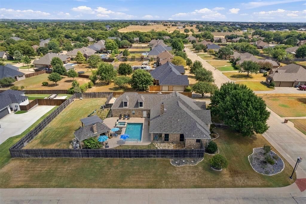 Property Photo:  7211 Hamilton Drive  TX 76065 