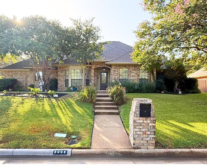Property Photo:  6004 Lakehurst Drive  TX 76016 