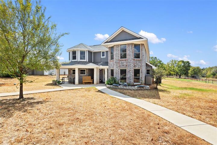Property Photo: 668 Cleve Cole Road TX 75021